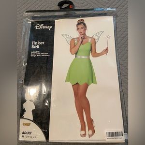 SPIRIT HALLOWEEN DISNEY TINKERBELL COSTUME WITH WINGS AND WIG - SIZE XS
